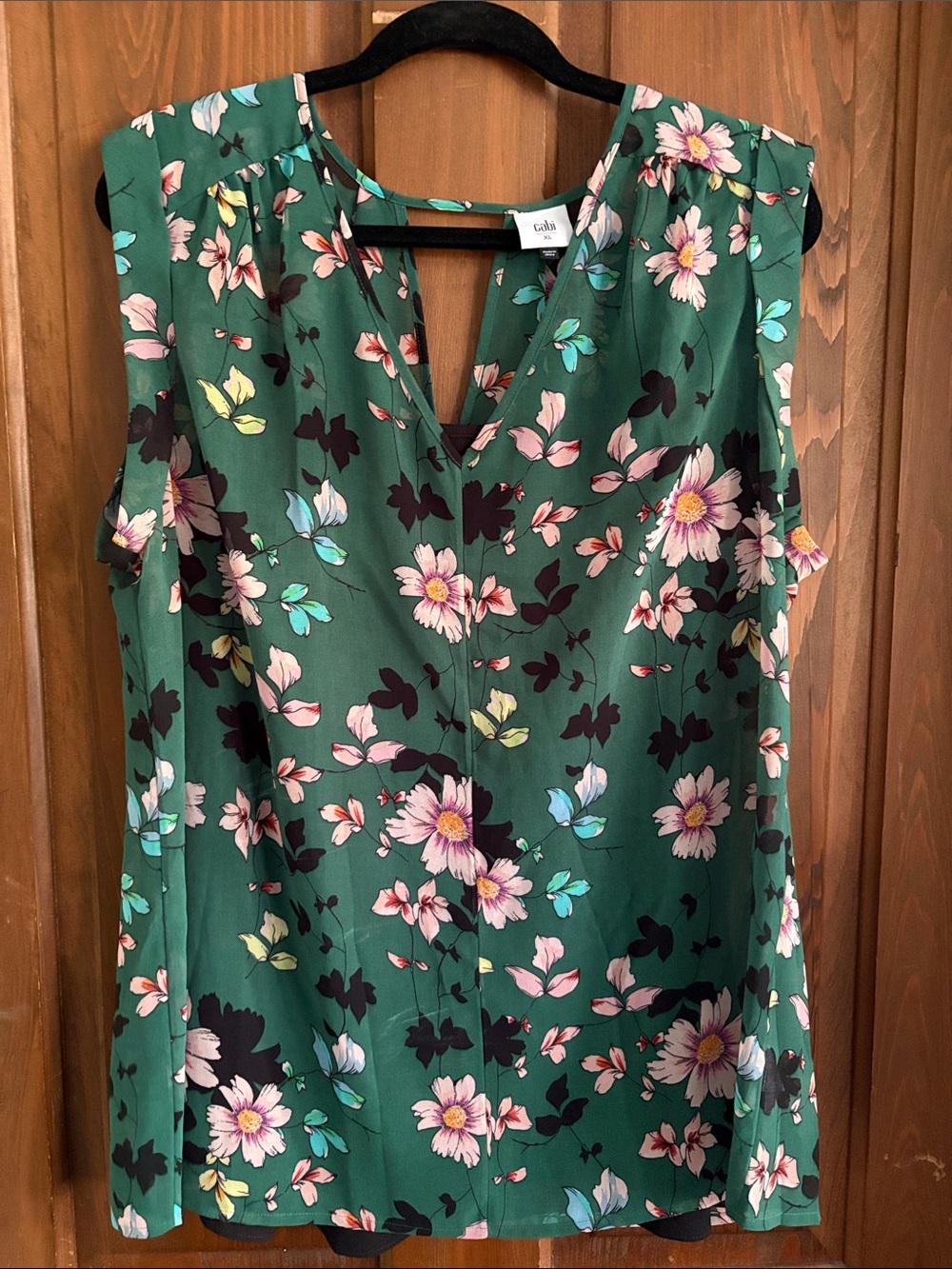 CAbi Green Floral V-Neck Sleeveless Camisole
